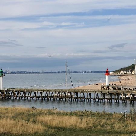 Le Cocooning-Studio Deauville Marina Avec Terrasse Vue Mer Et Plage Kültér fotó