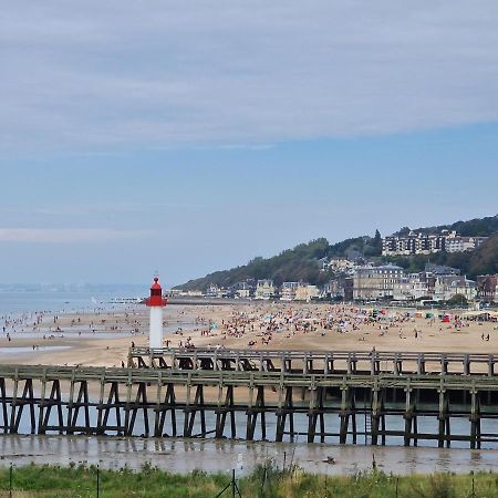 Le Cocooning-Studio Deauville Marina Avec Terrasse Vue Mer Et Plage Kültér fotó
