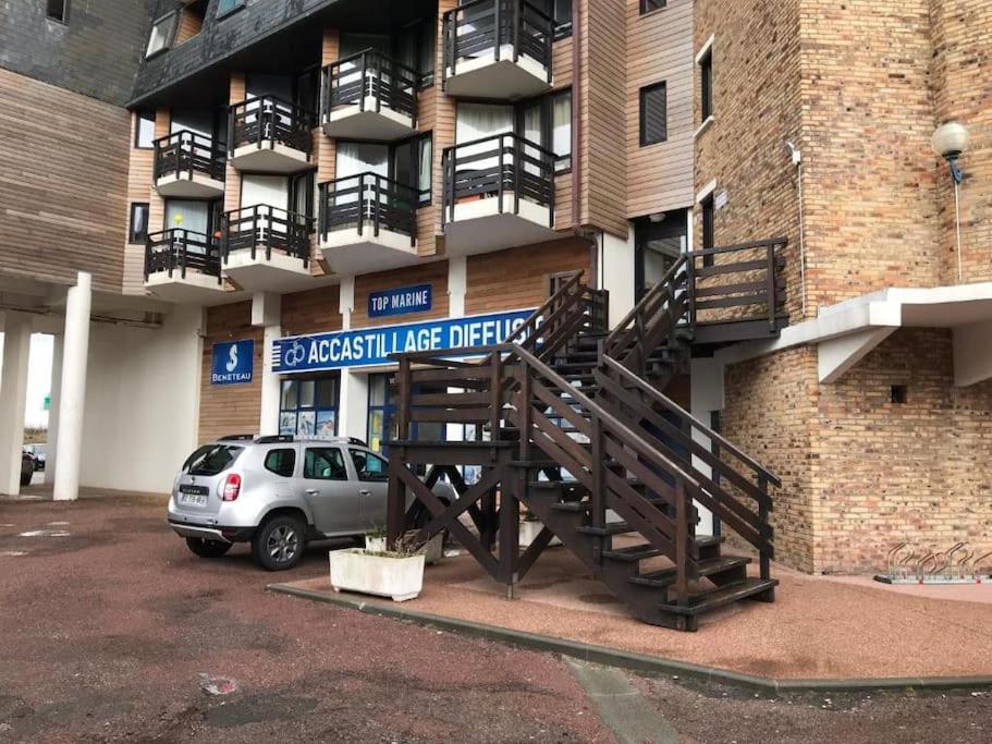 Le Cocooning-Studio Deauville Marina Avec Terrasse Vue Mer Et Plage Kültér fotó